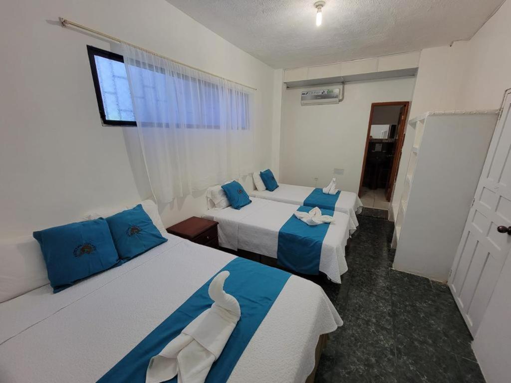 Hostal Gosen Puerto Baquerizo Moreno Exteriör bild
