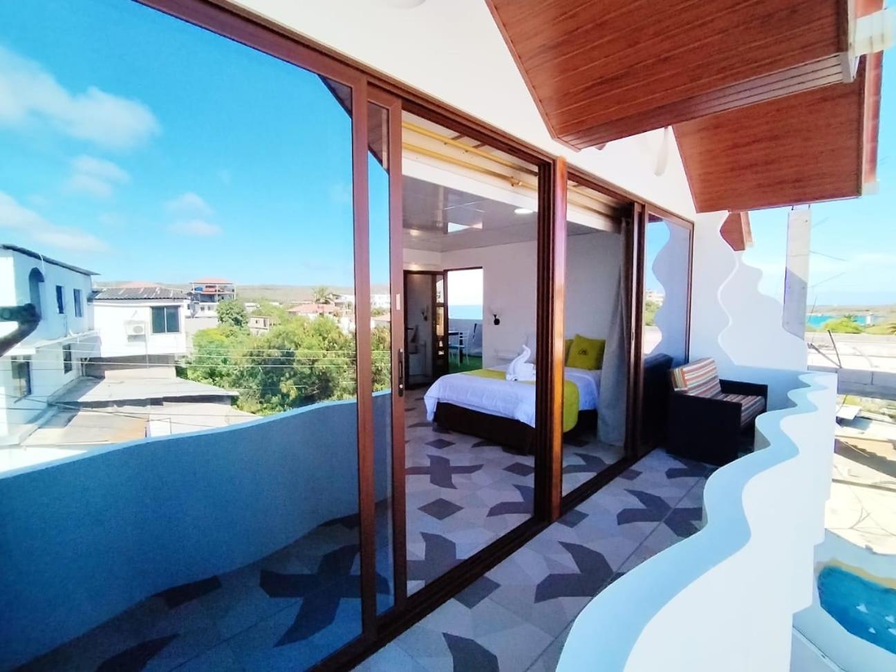 Hostal Gosen Puerto Baquerizo Moreno Exteriör bild