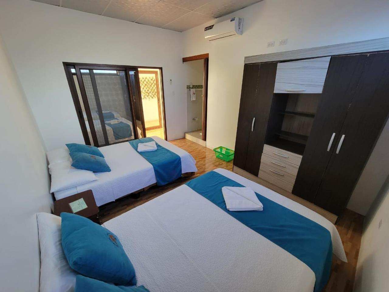 Hostal Gosen Puerto Baquerizo Moreno Exteriör bild